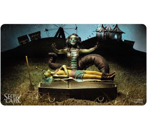 Ultra Pro Magic: the Gathering - Secret Lair: Diabolical Dioramas Playmat: Gravebreaker Lamia